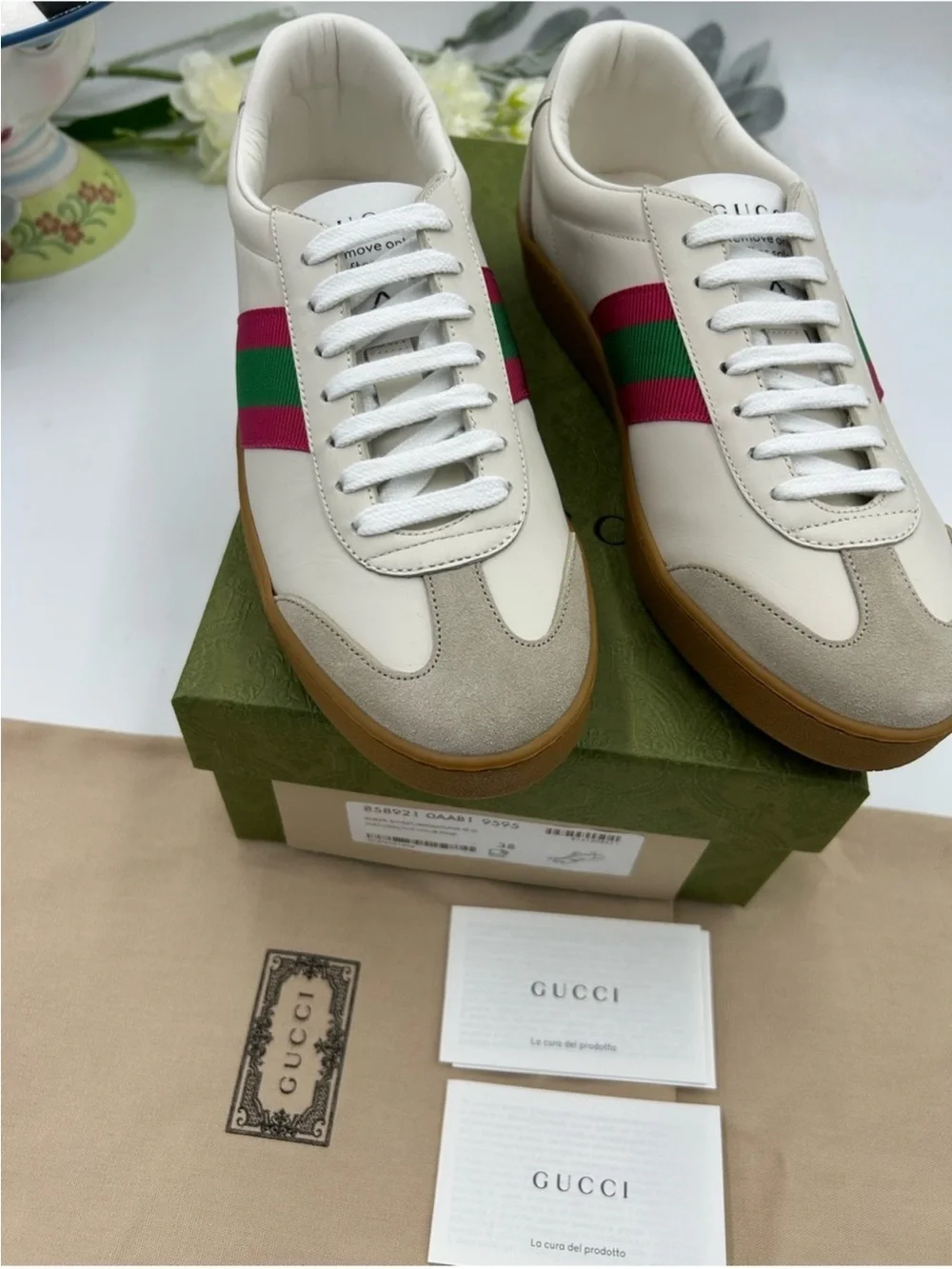 Women’s Gucci G 74 leather/suede sneakers size 38 fits 38.5 made in Italy